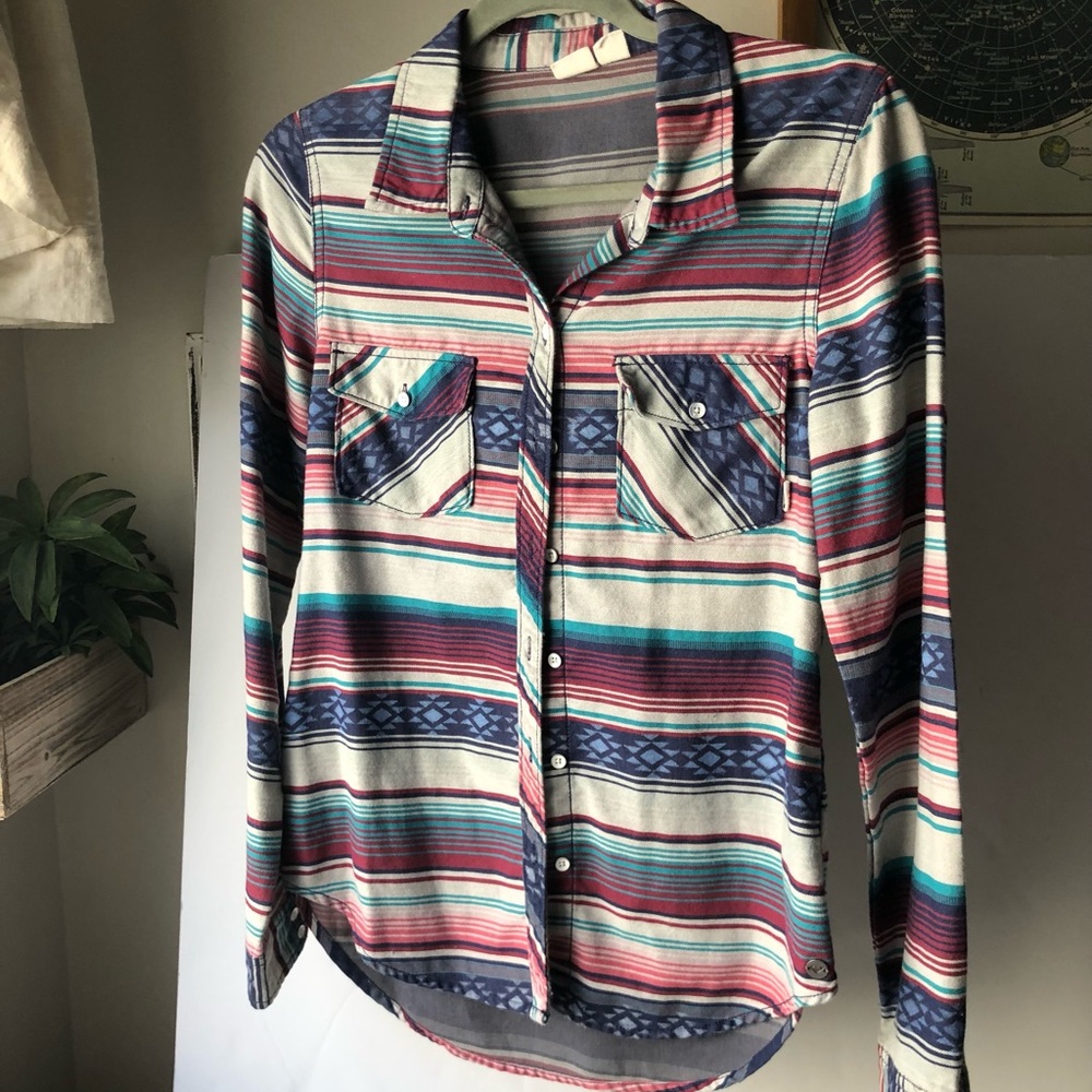 Roxy Serape Striped top with Aztec Print, Size Extra Small.